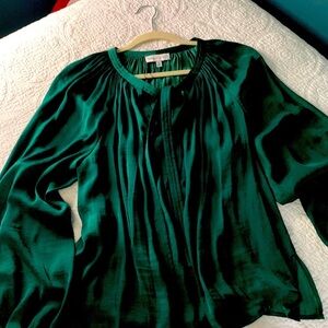 Gibson Latimer M satin blouse with tie M